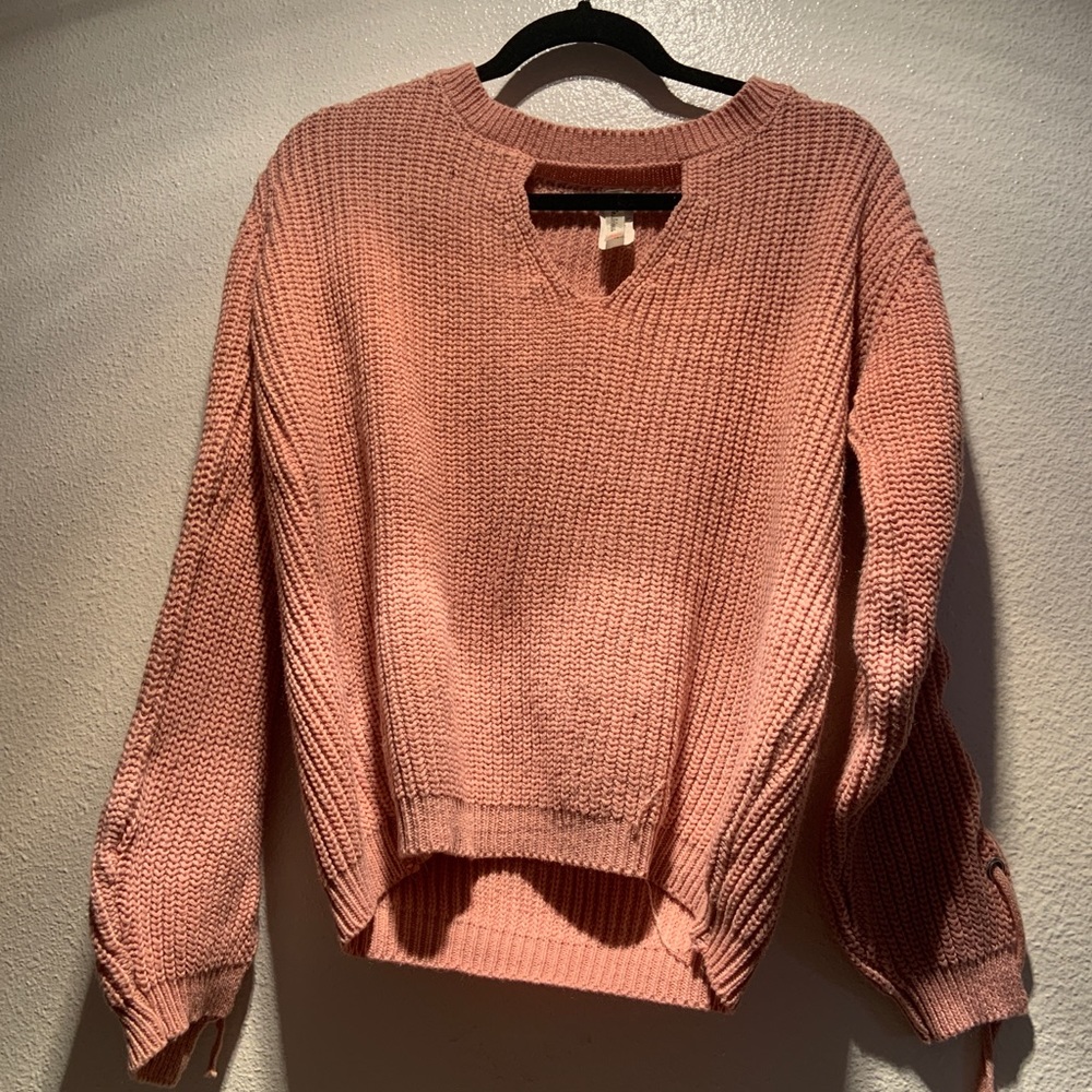Cute knit sweater!!😉💗